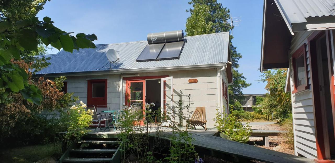 Lake Tekapo Cottages Exterior photo